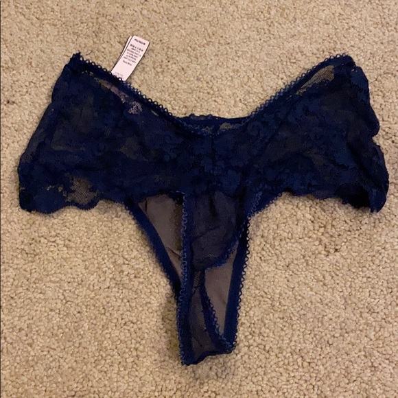 Brand new Victoria’s Secret panties - Picture 2 of 2